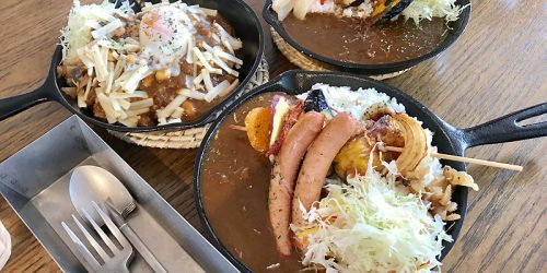 2019/9/29 道の駅はなぞの-FARMY CAFE curry standで「深谷キャンプBBQカレー(大盛)～東秩父村の曼殊沙華